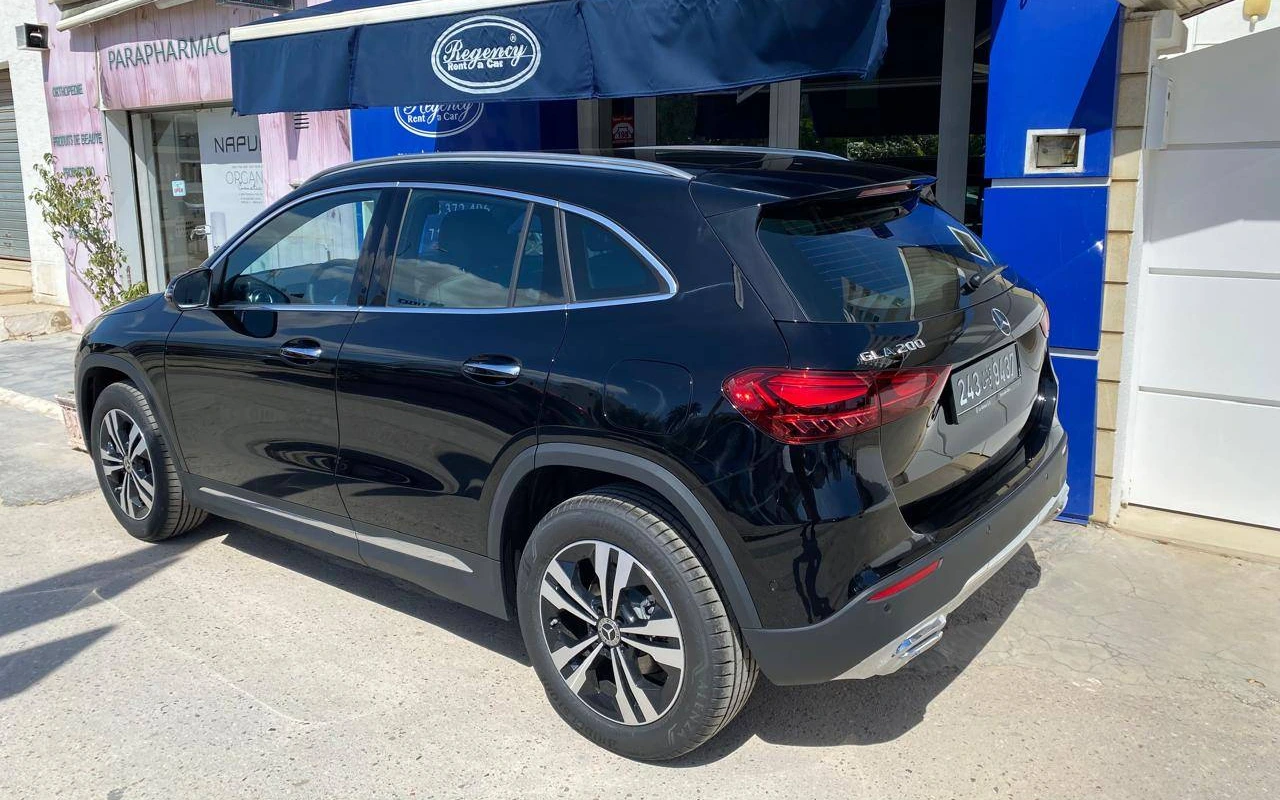 Mercedes-Benz GLA 200