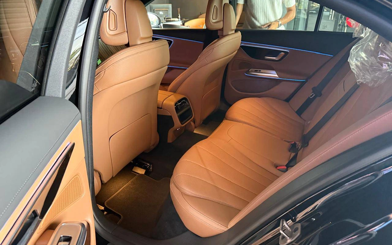 Mercedes-Benz E 200